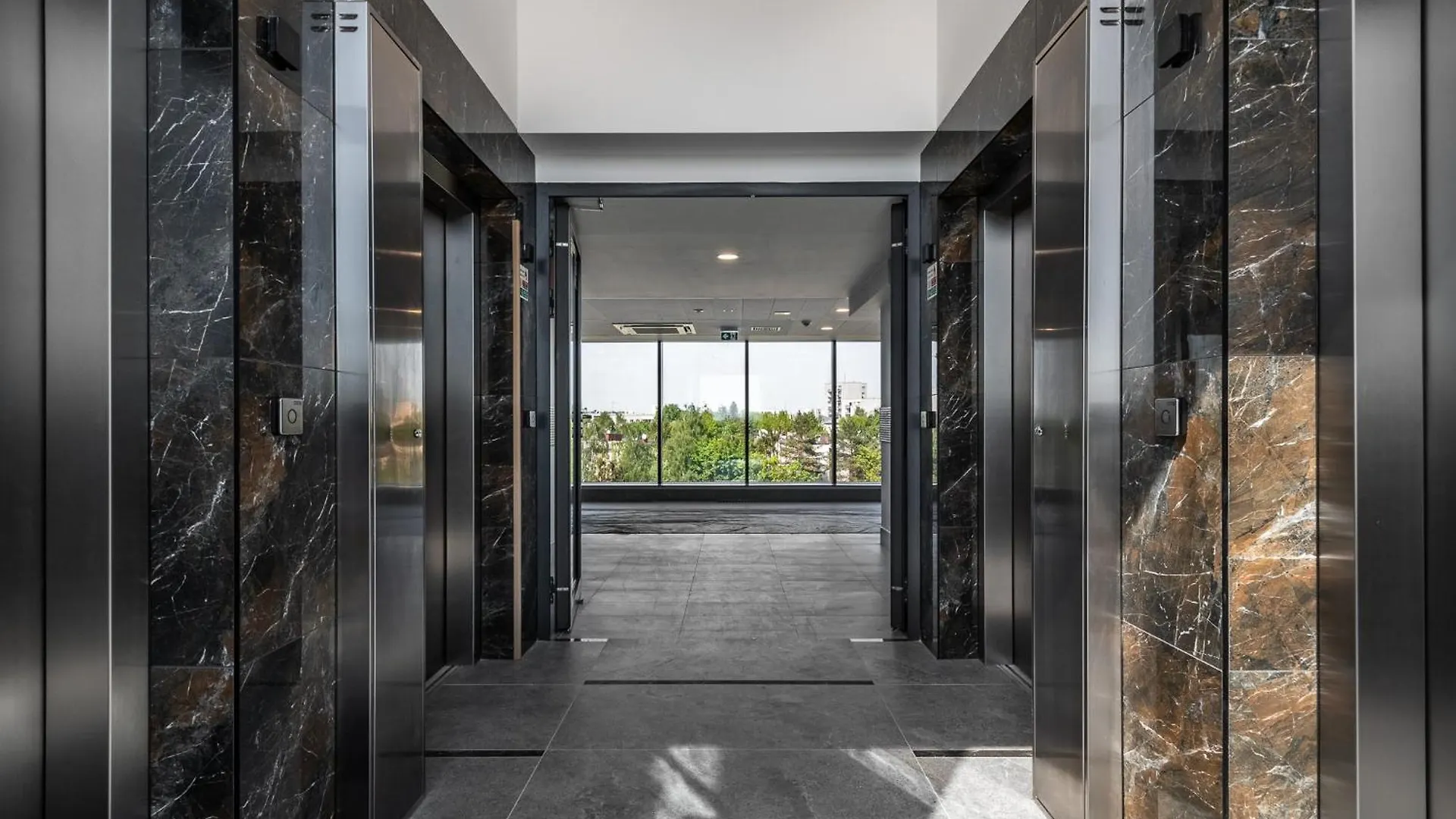 Aparthotel Pileckiego Residence Warsaw